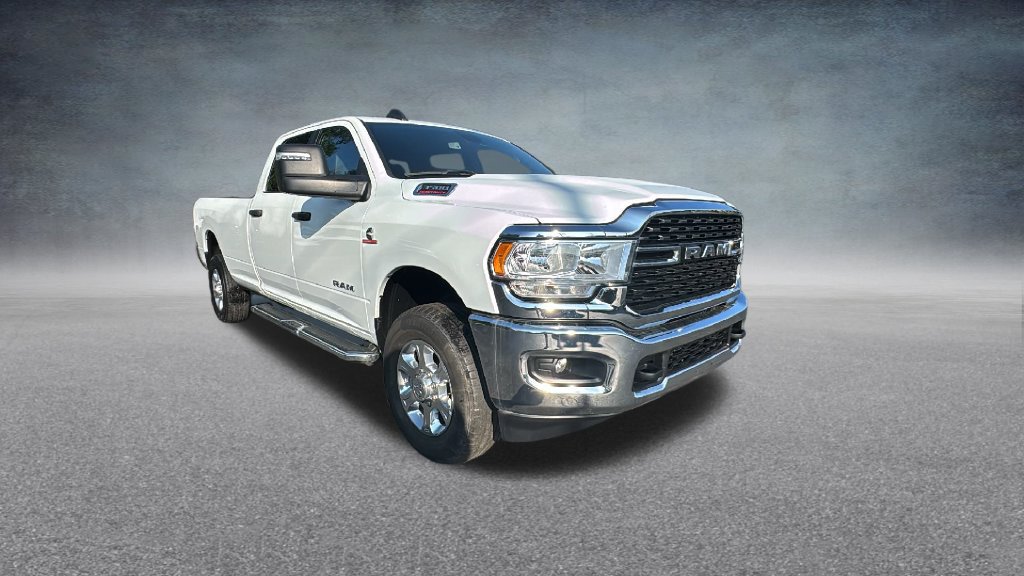 Used 2024 RAM 3500 Big Horn AWD/4WD image 3