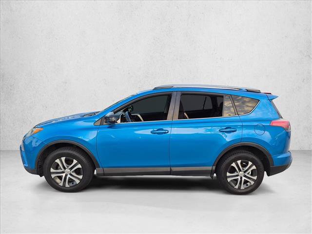 Used 2018 Toyota RAV4 LE FWD image 8