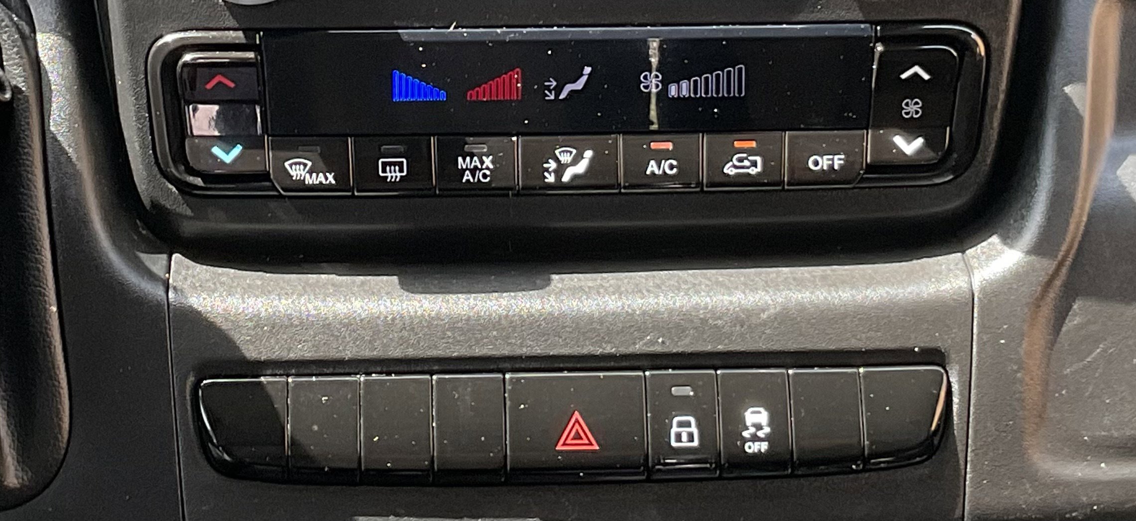Used 2023 RAM ProMaster 2500 FWD image 14