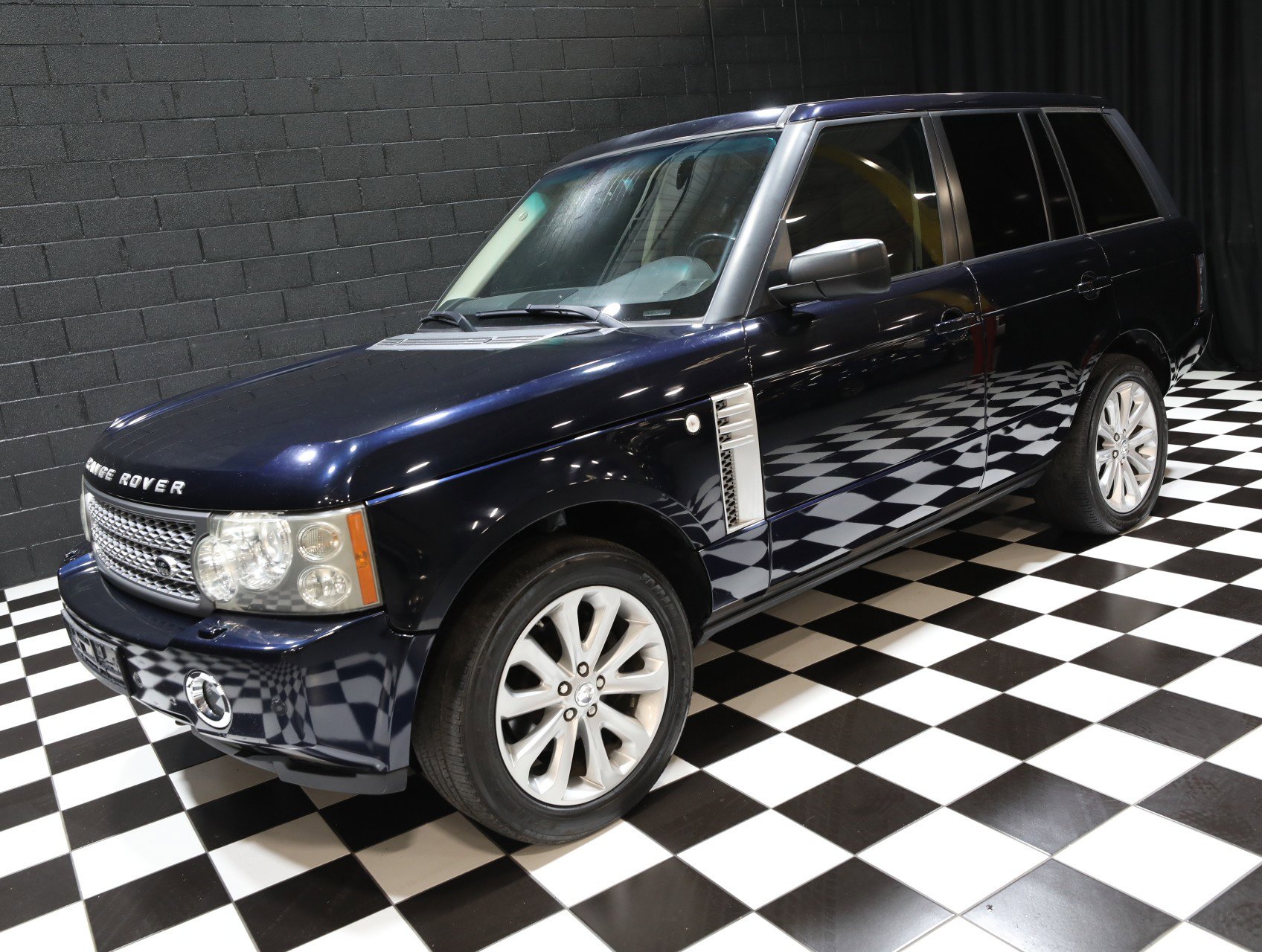 Used 2007 Land Rover Range Rover HSE image 8