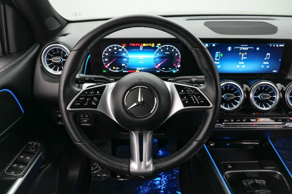 Used 2024 Mercedes-Benz GLB 250 image 14