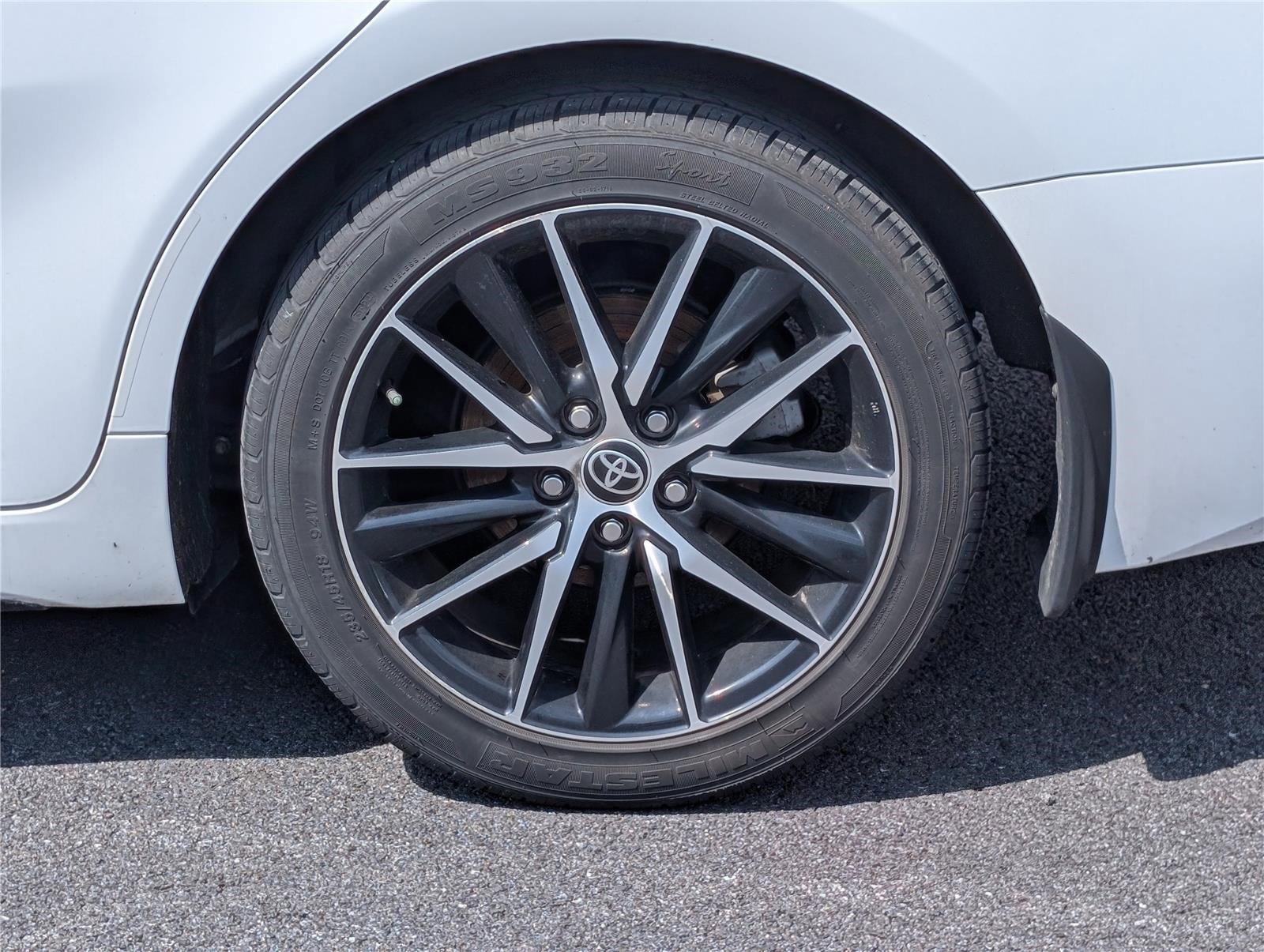 Used 2024 Toyota Camry SE image 10