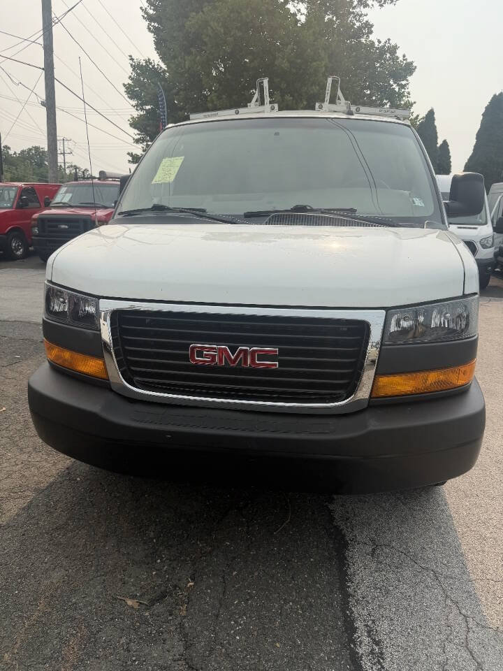 Used 2024 GMC Savana 2500 w/ Driver Convenience Package RWD image 12