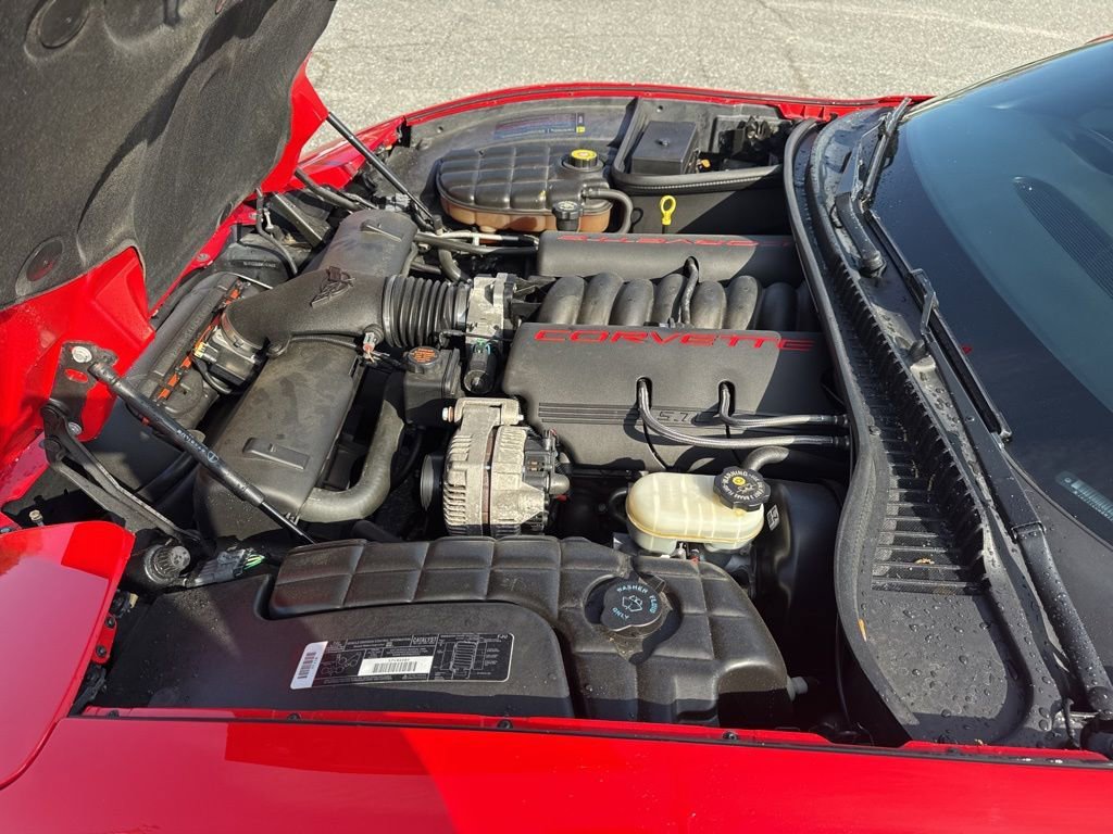 Used 1998 Chevrolet Corvette Coupe w/ Roof Pkg image 23