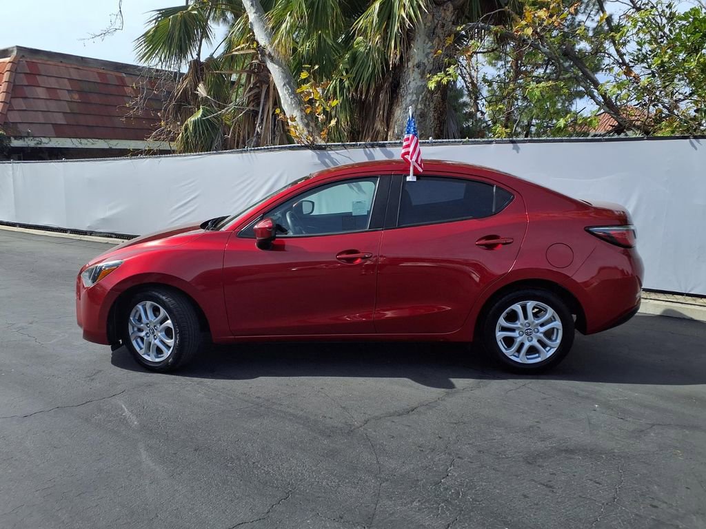 Certified 2017 Toyota Yaris iA image 3