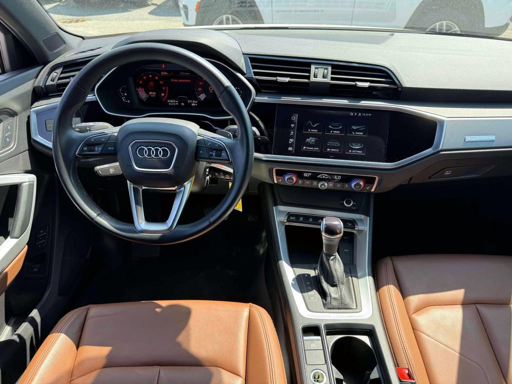 Used 2022 Audi Q3 2.0T Premium AWD/4WD image 15