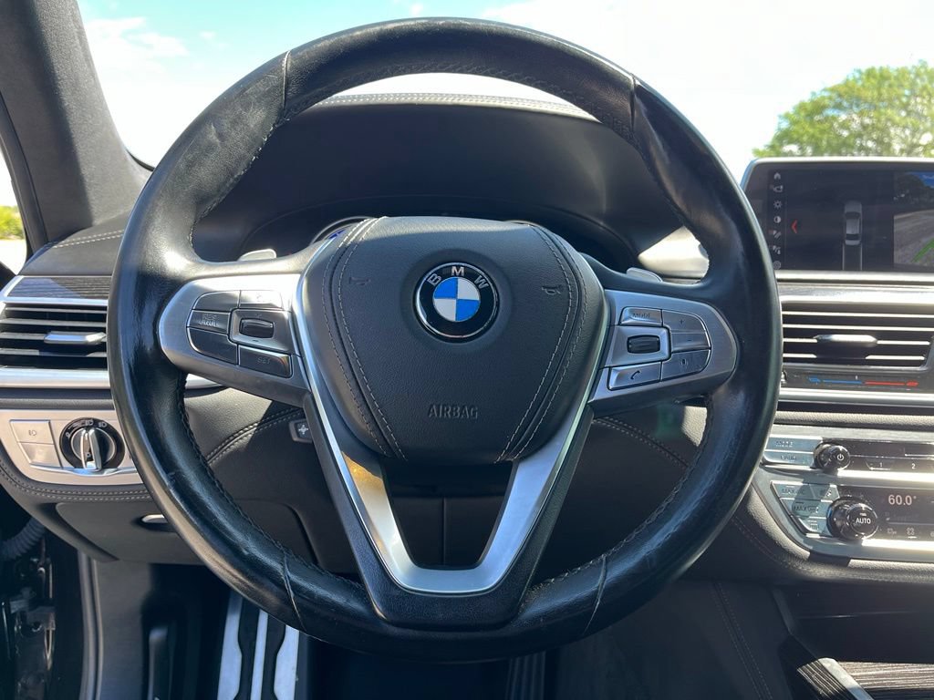 Used 2018 BMW 750i xDrive AWD/4WD image 34