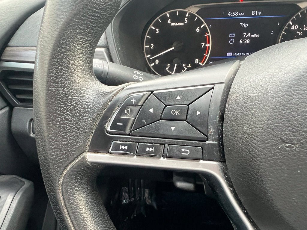 Used 2024 Nissan Altima 2.5 SV FWD image 15