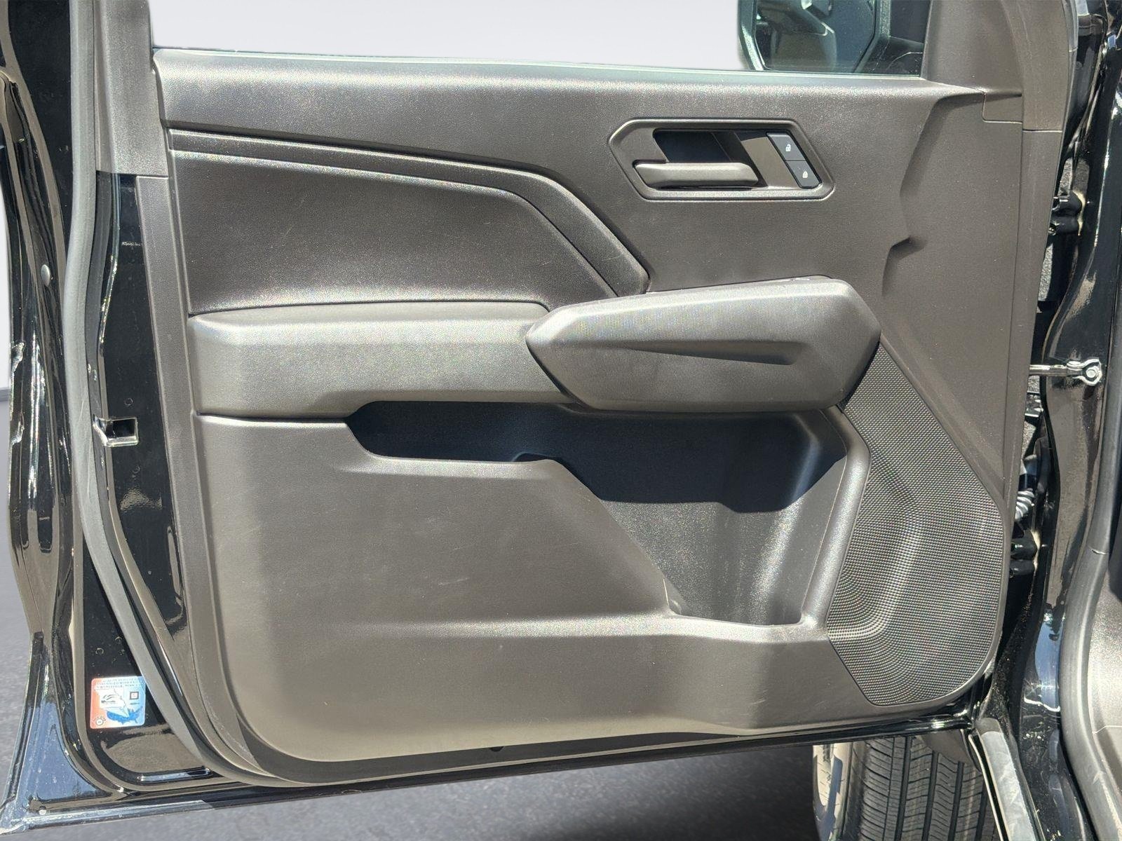 Used 2024 Chevrolet Colorado Trail Boss AWD/4WD image 18