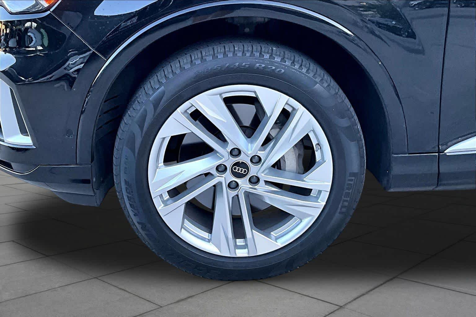Certified 2022 Audi Q7 3.0T Premium Plus w/ Premium Plus Package AWD/4WD image 11