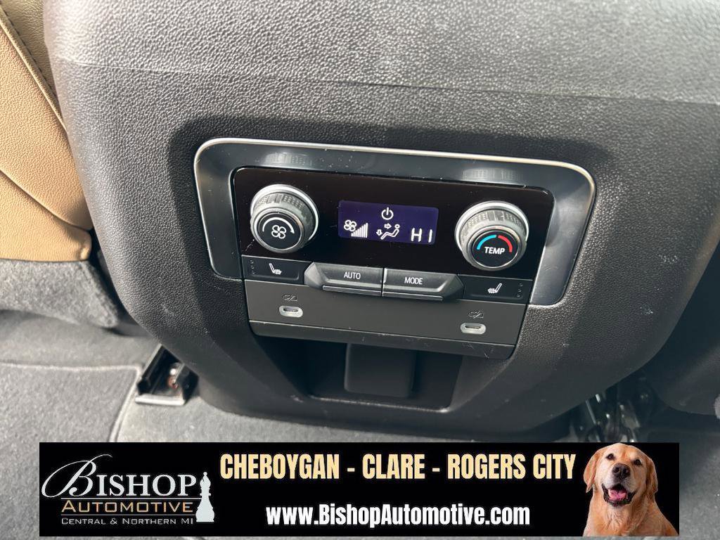 Used 2022 Chevrolet Tahoe Premier image 36