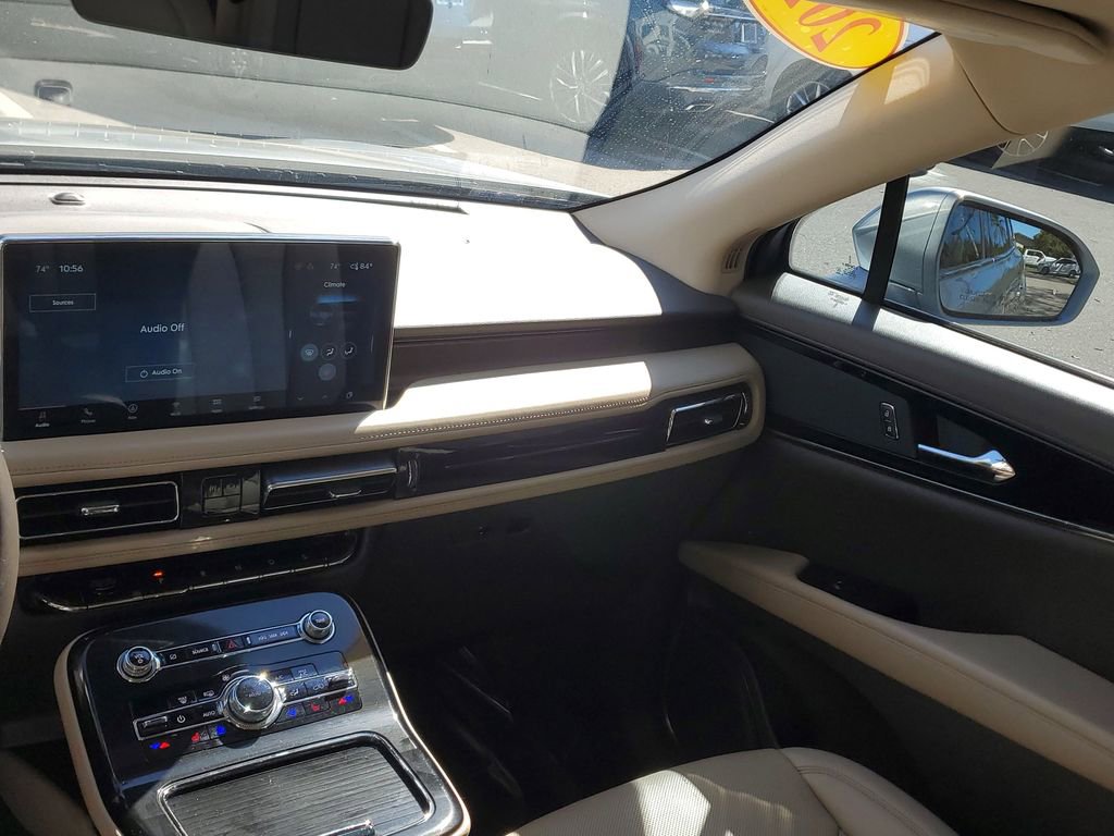 Used 2022 Lincoln Nautilus Reserve w/ Cargo Utility Package image 20