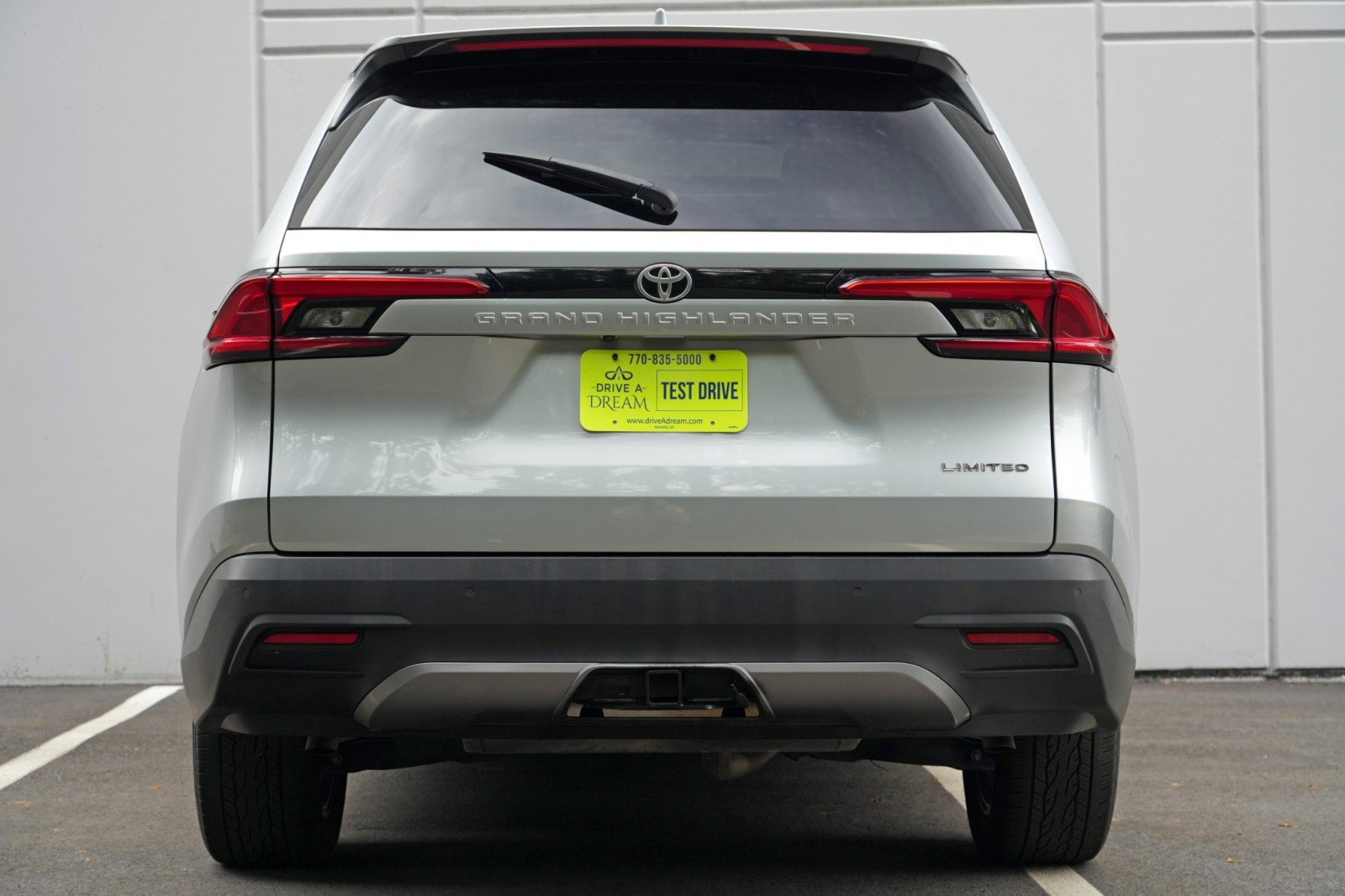 Used 2024 Toyota Grand Highlander FWD image 11