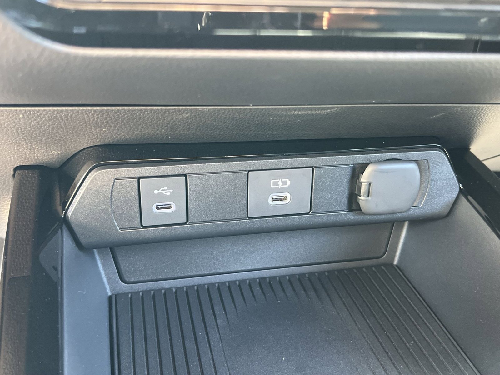 New 2026 Toyota Prius XSE image 25