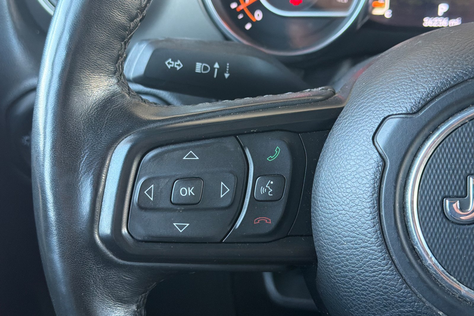 Used 2022 Jeep Gladiator Sport AWD/4WD image 29