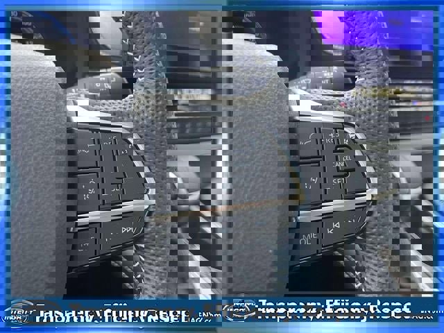 Used 2025 Toyota Sienna XSE w/ XSE Plus Package image 24