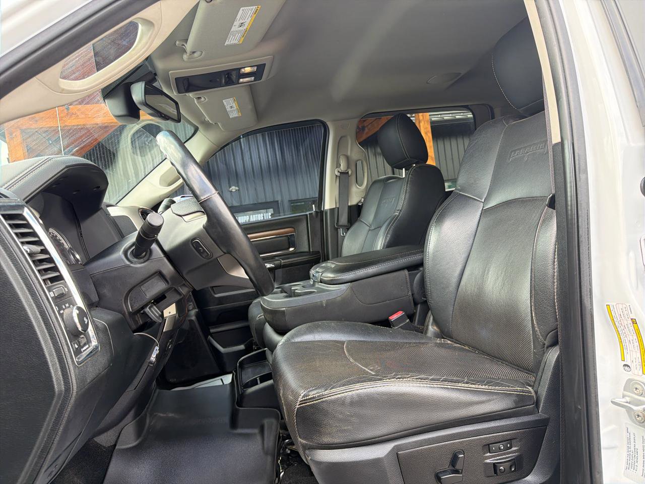 Used 2015 RAM 2500 Laramie AWD/4WD image 9