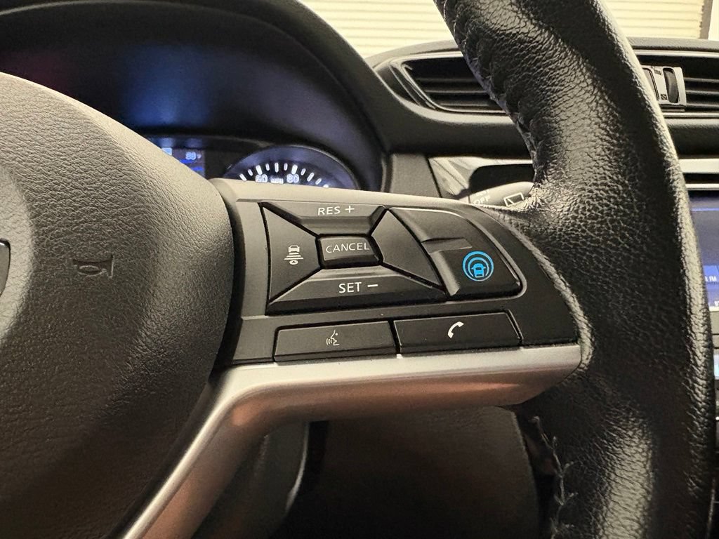 Used 2022 Nissan Rogue Sport SL AWD/4WD image 7