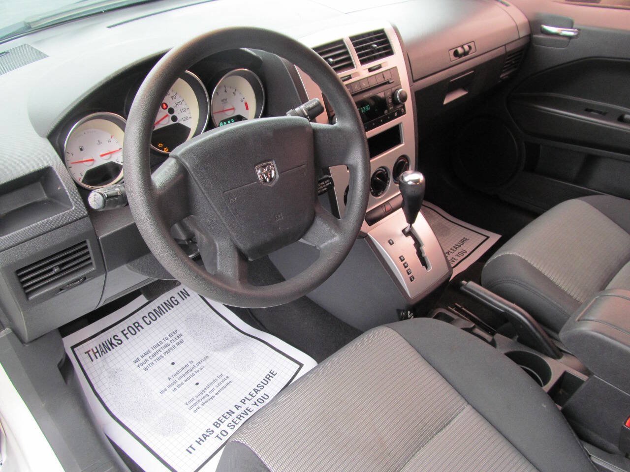 Used 2009 Dodge Caliber SXT FWD image 10
