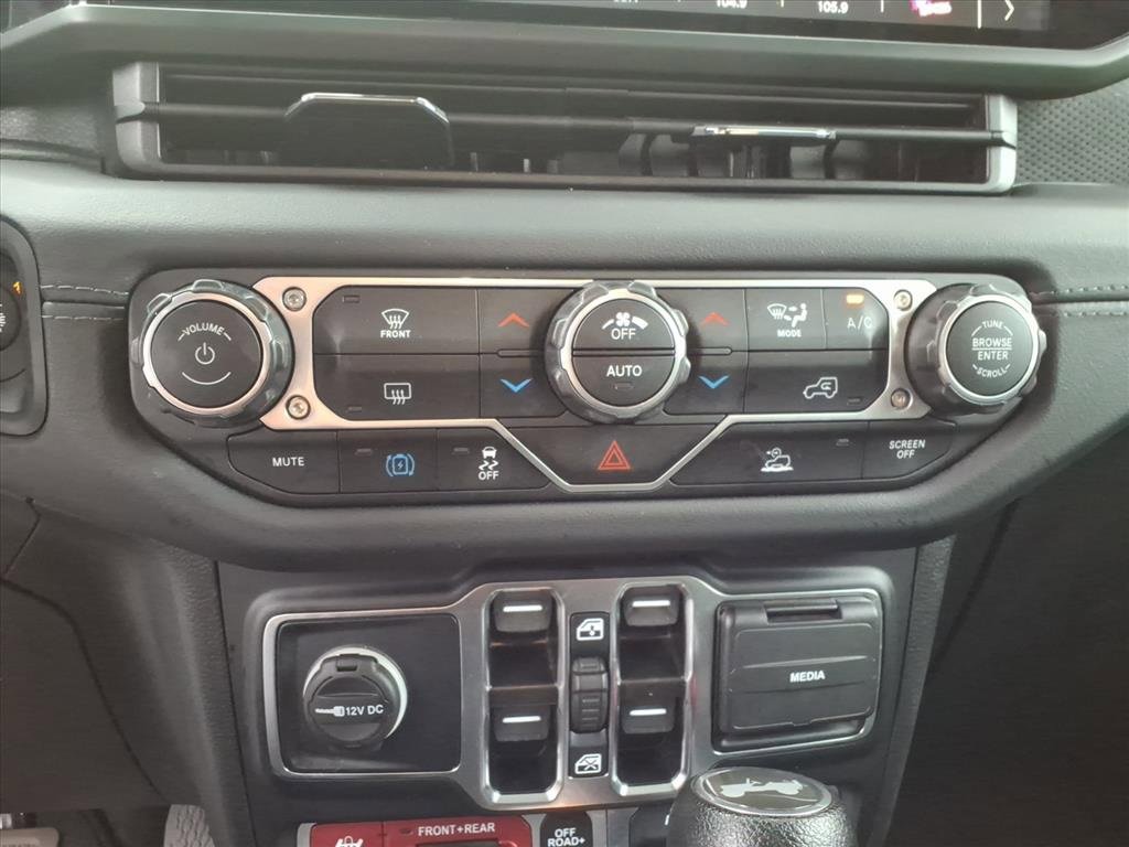 Used 2024 Jeep Wrangler Unlimited Rubicon 4xe image 41