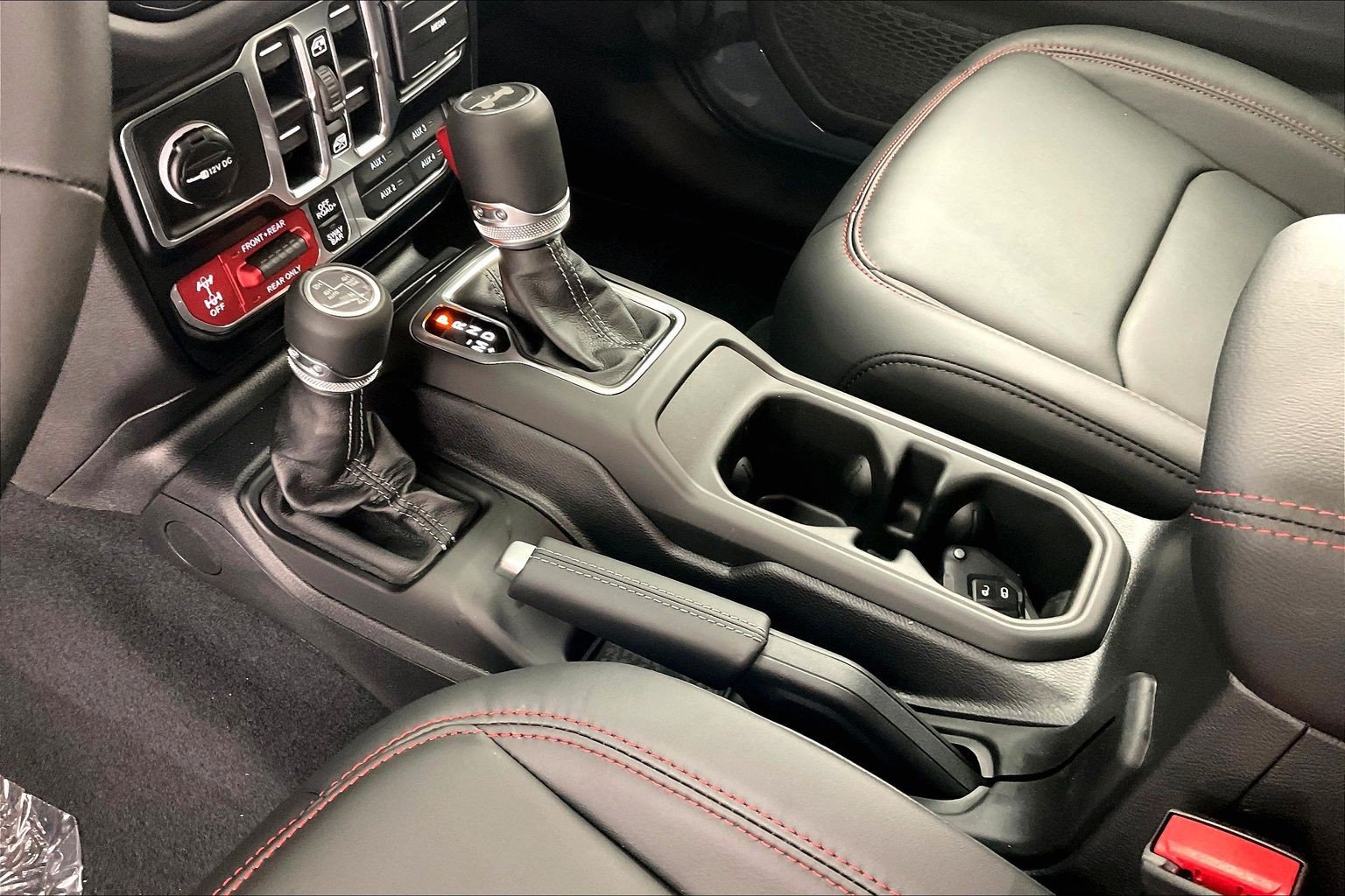 New 2026 Jeep Wrangler Unlimited Rubicon AWD/4WD image 8