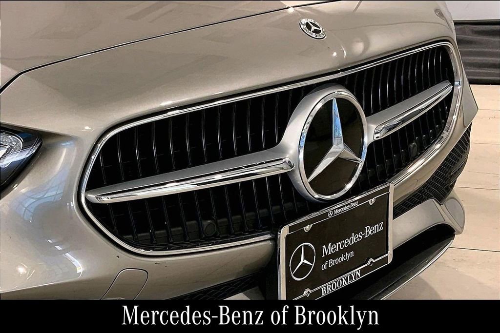 Certified 2023 Mercedes-Benz C 300 4MATIC Sedan image 32