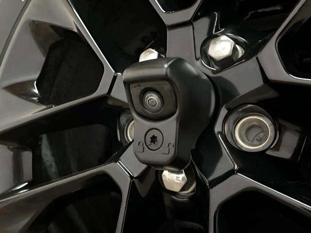 Used 2025 Jeep Wrangler Unlimited Sahara w/ Safety Group image 79