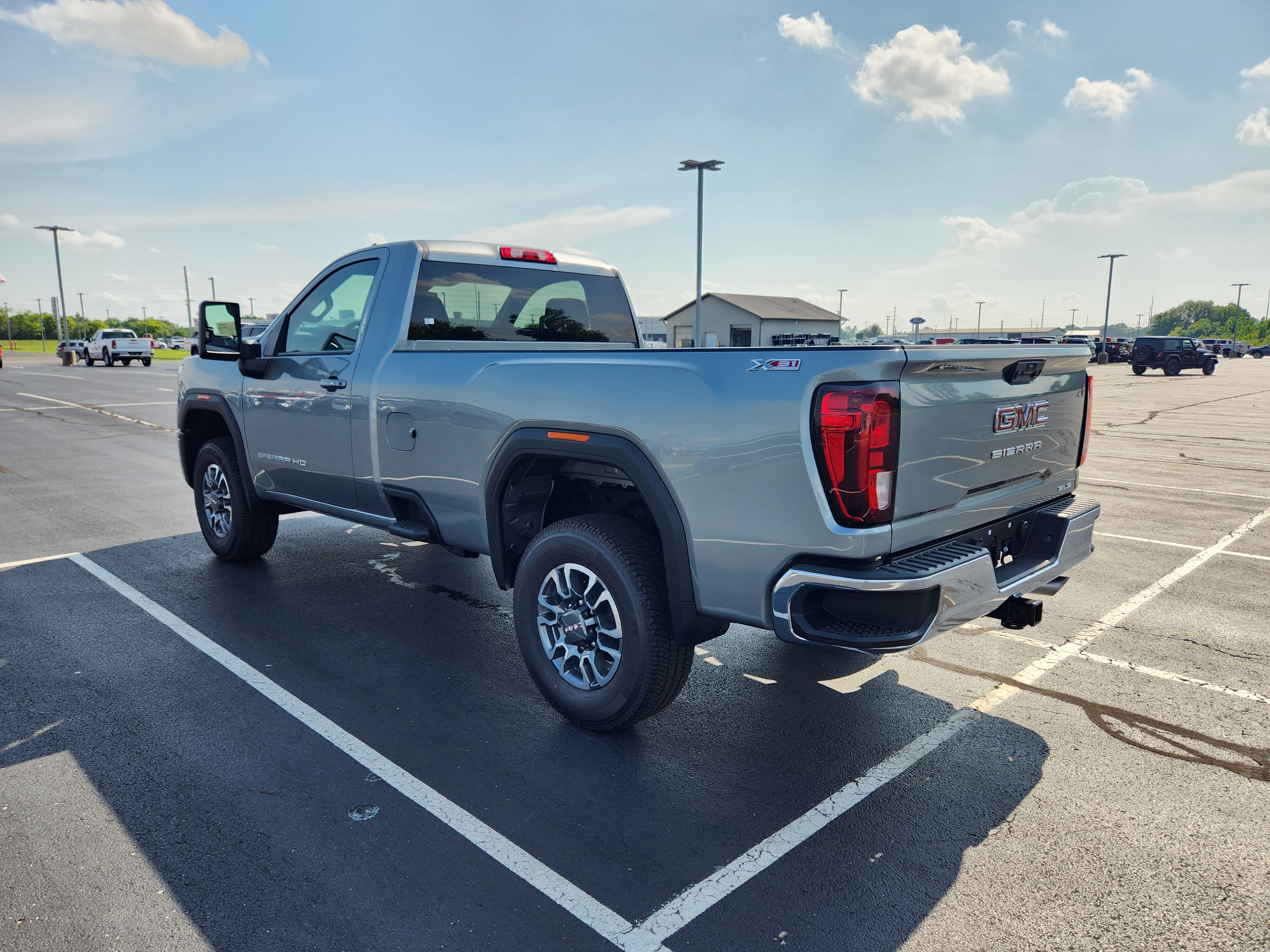 New 2025 GMC Sierra 2500 SLE w/ SLE Convenience Package image 3