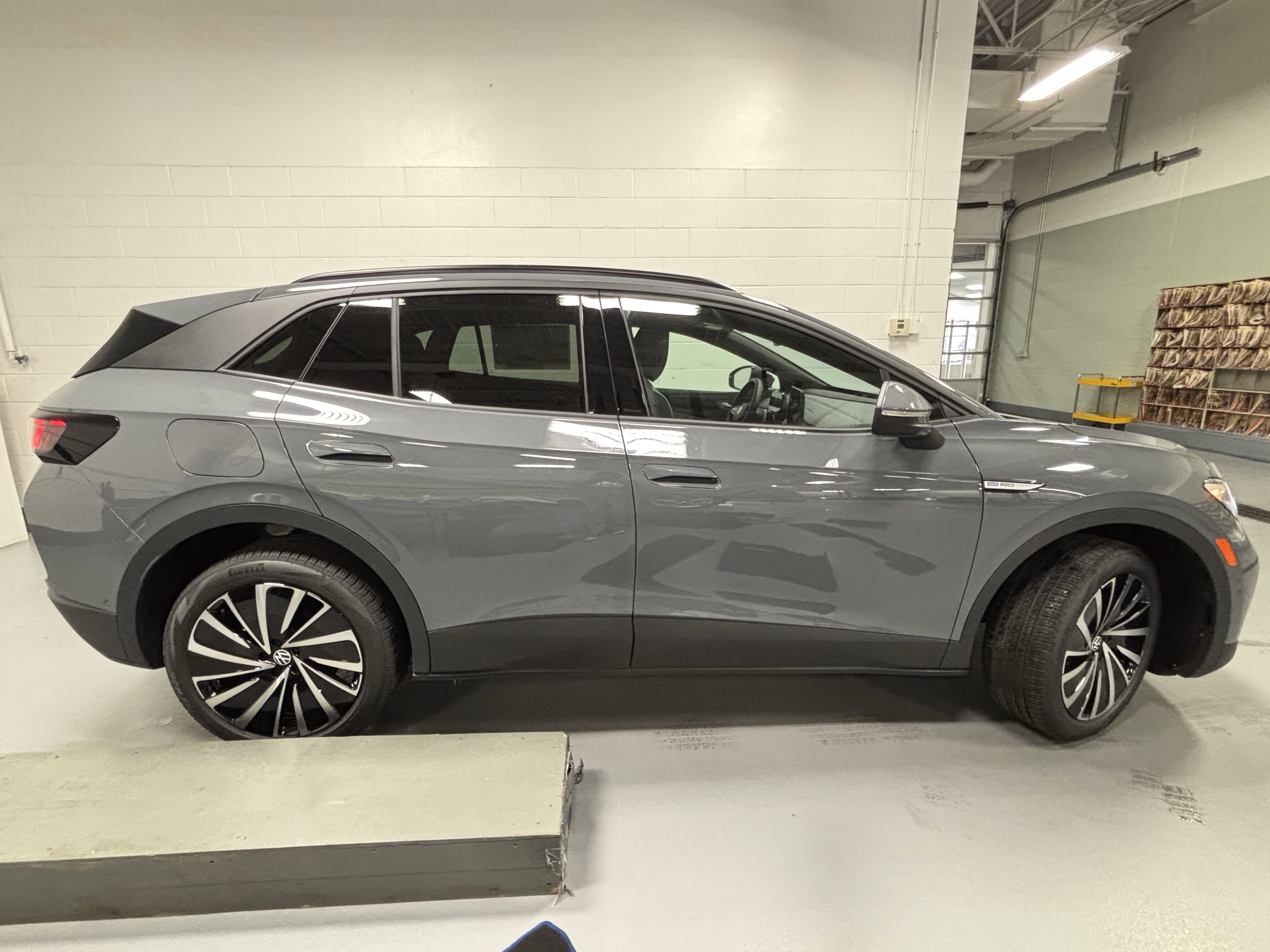 New 2025 Volkswagen ID.4 Pro image 7