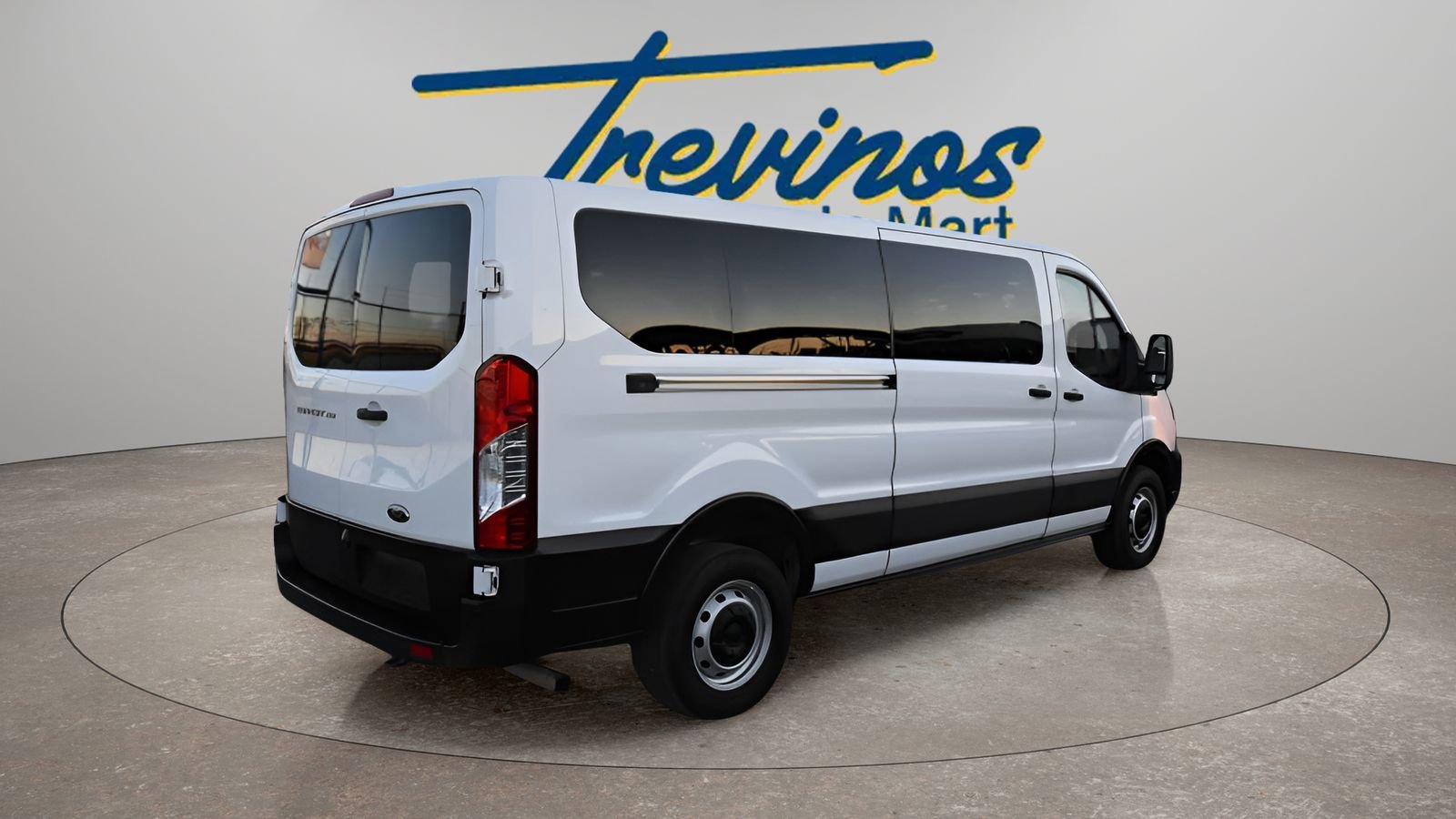 Used 2022 Ford Transit 350 XL RWD image 2