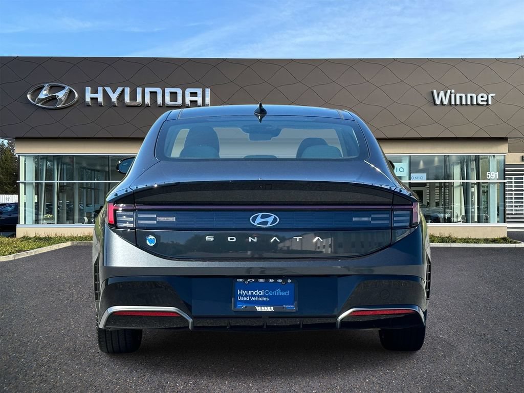 Certified 2024 Hyundai Sonata SEL w/ Convenience Package FWD image 3
