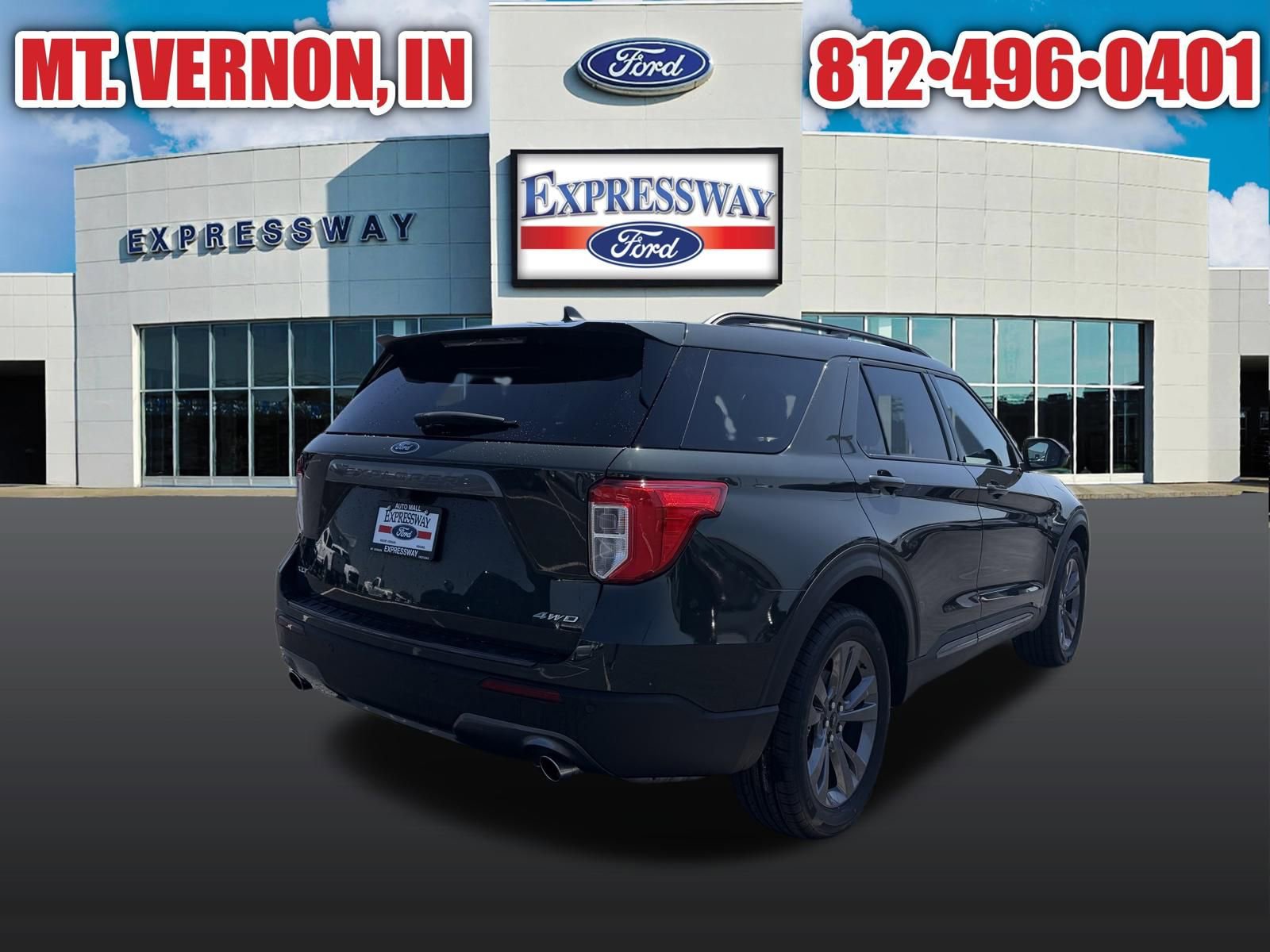 Used 2023 Ford Explorer XLT w/ Equipment Group 202A image 6