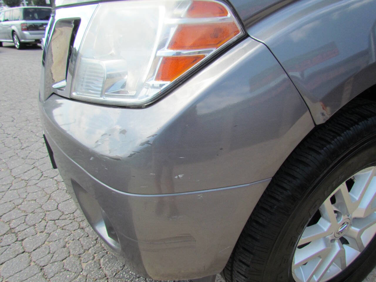 Used 2018 Nissan Frontier SV image 23