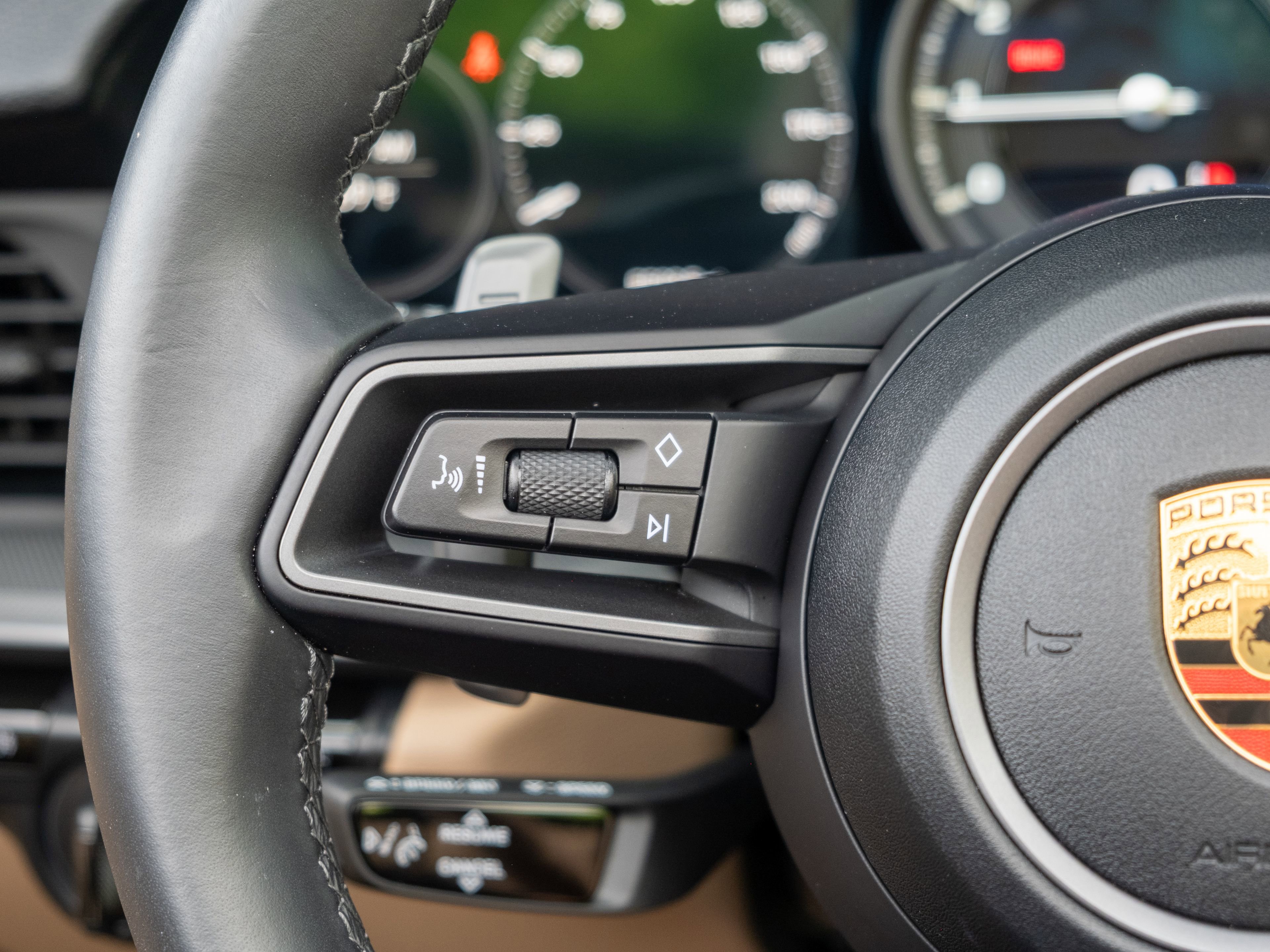 Certified 2021 Porsche 911 Carrera S RWD image 25
