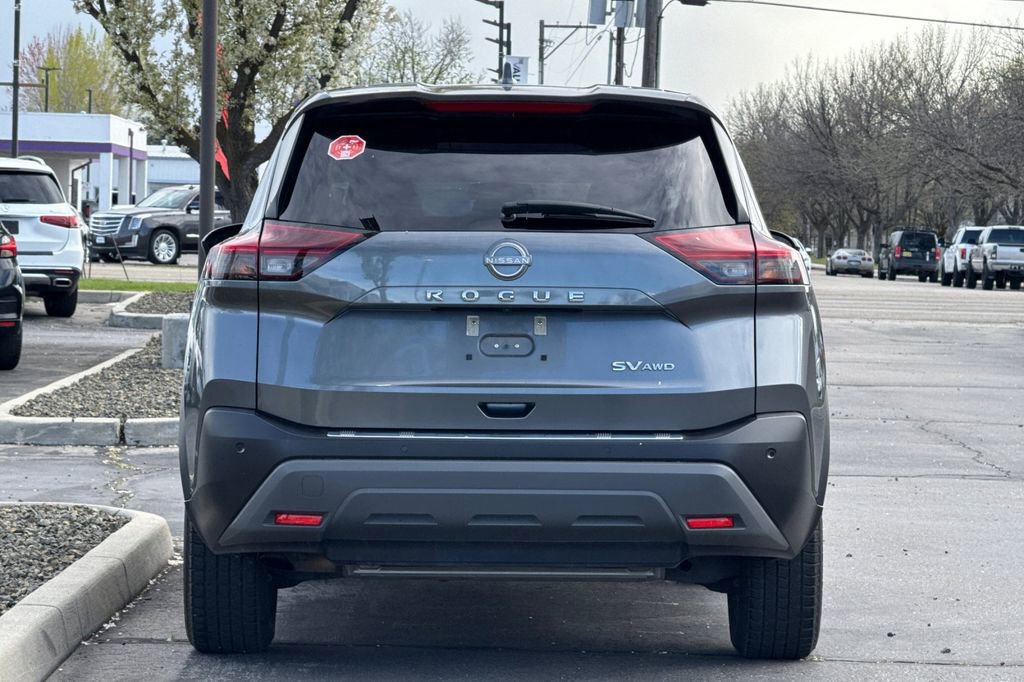 Used 2023 Nissan Rogue SV image 5