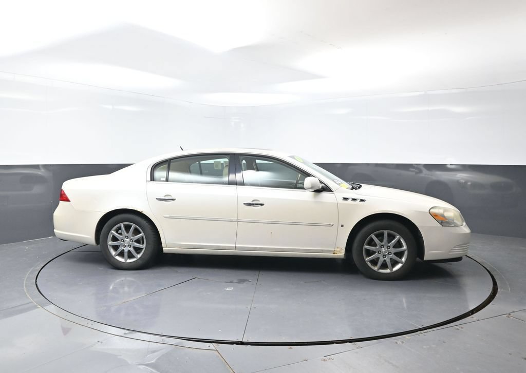 Used 2008 Buick Lucerne CXL w/ Ultra Confidence Package FWD image 4