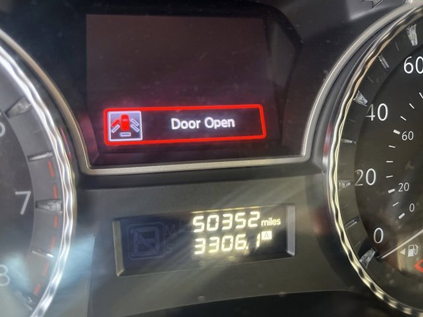 Used 2017 INFINITI QX60 AWD w/ Premium Plus Package image 10