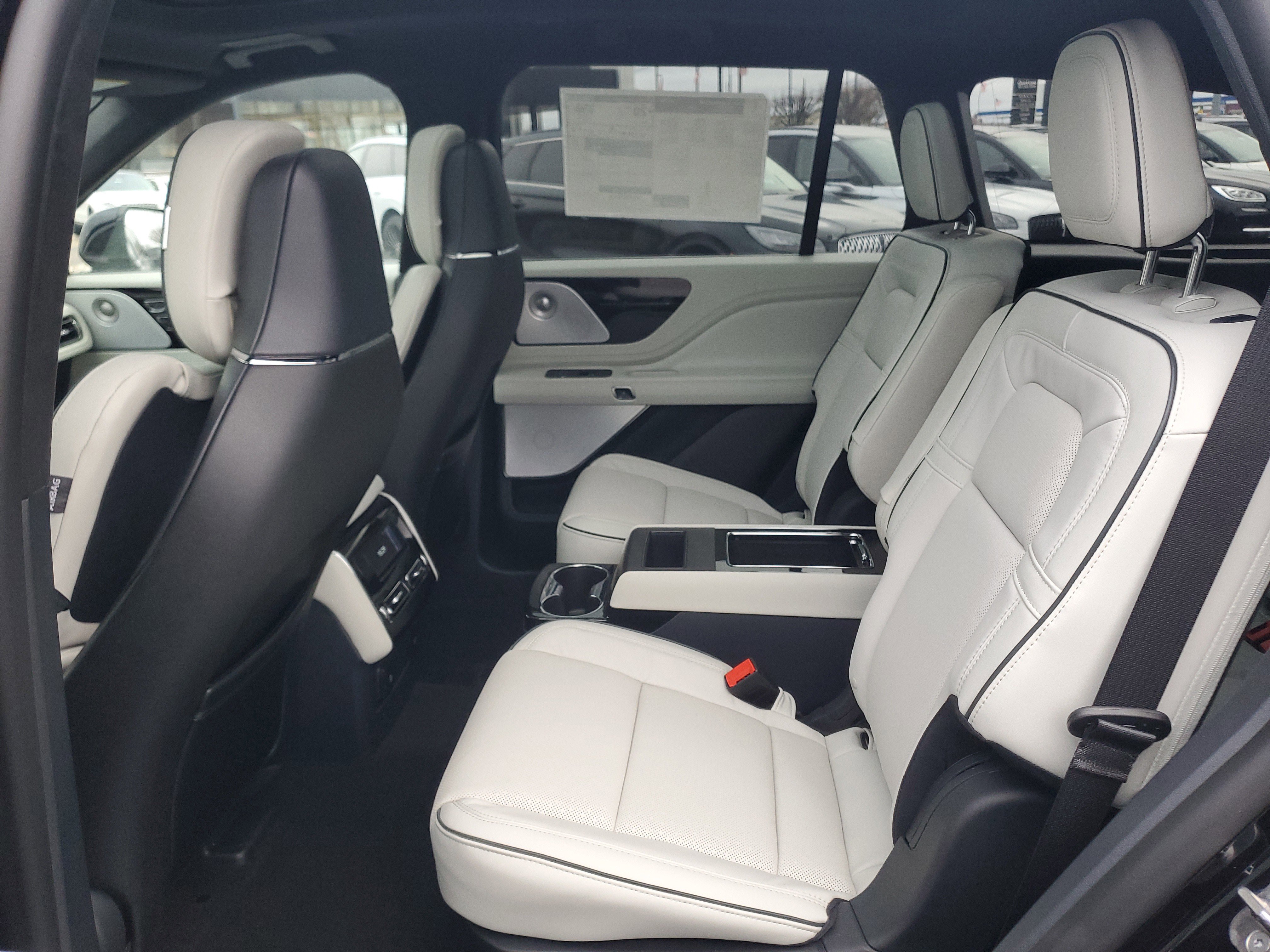 New 2026 Lincoln Aviator Black Label w/ Dynamic Handling Package image 24