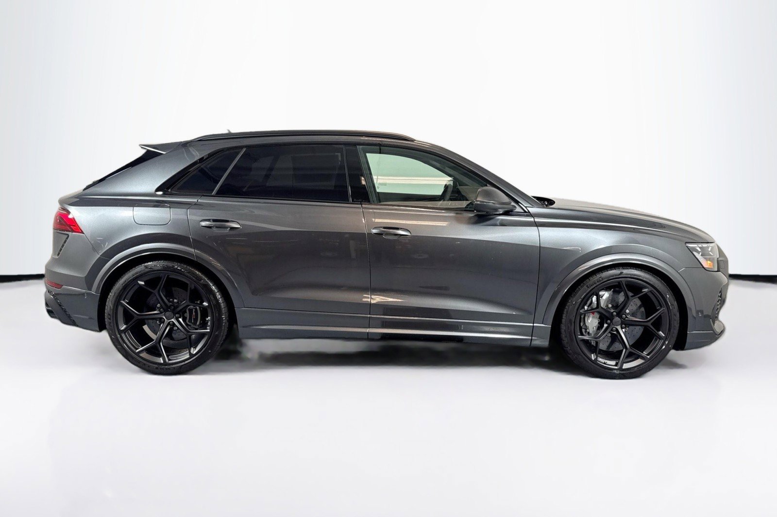 New 2026 Audi RS Q8 performance image 4