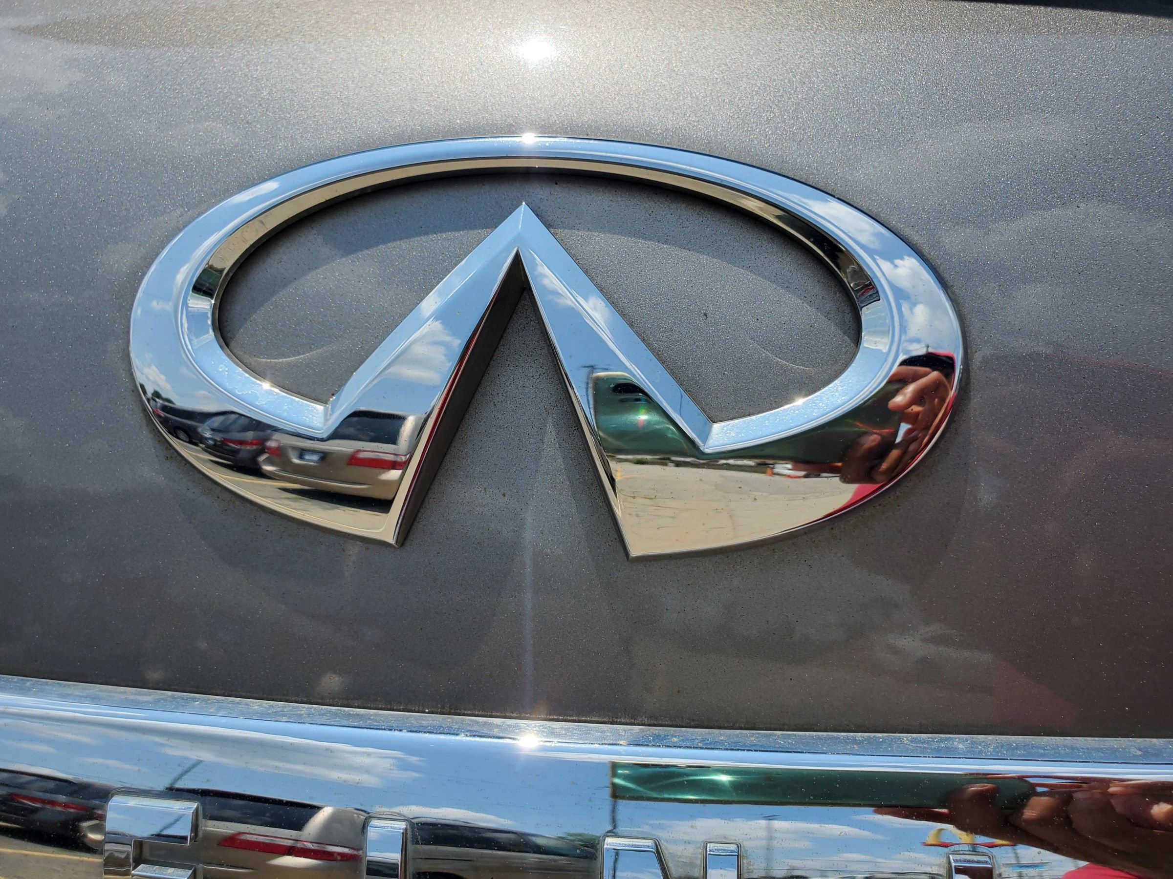 Used 2014 INFINITI QX80 4WD w/ Theater Package image 12