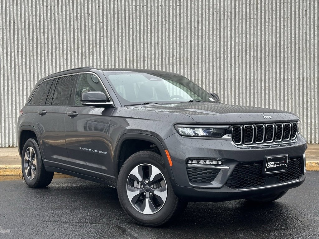 Used 2024 Jeep Grand Cherokee Limited 4xe image 6