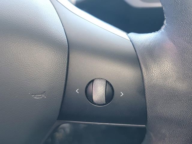 Used 2021 Tesla Model Y Long Range image 17