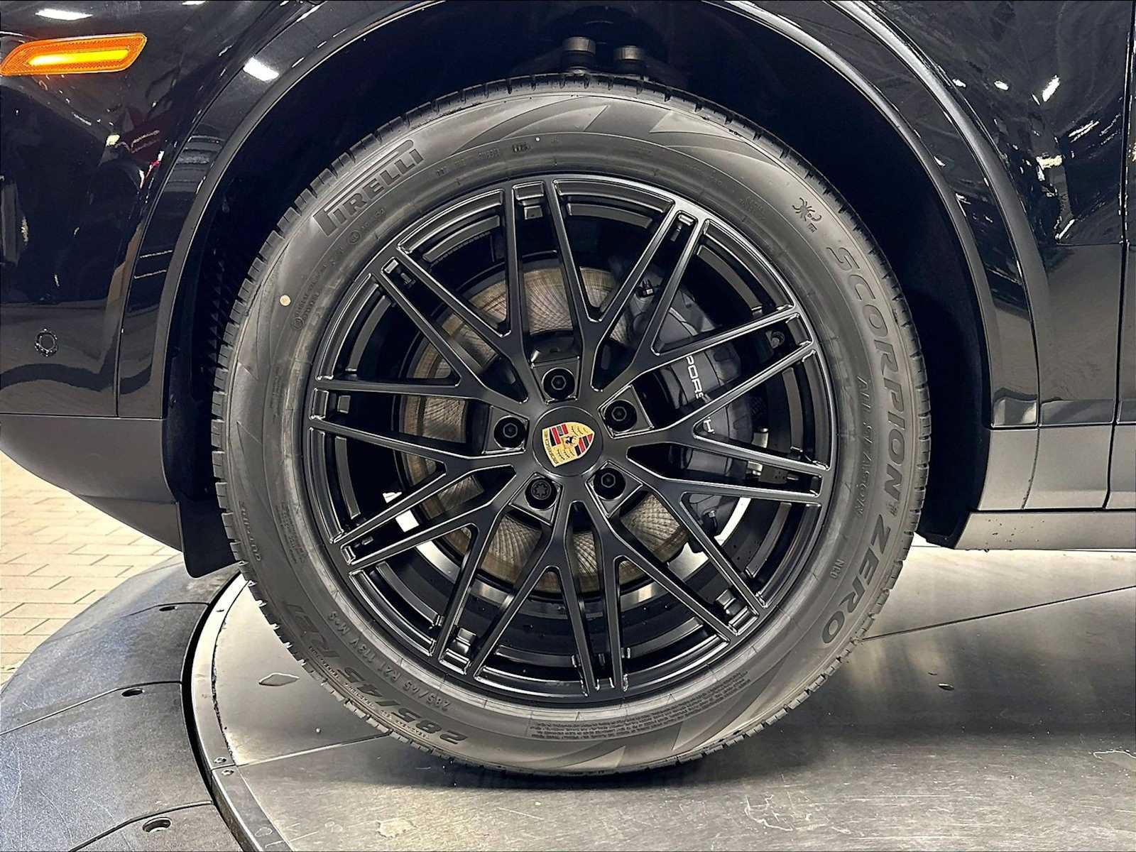 New 2026 Porsche Cayenne AWD/4WD image 11