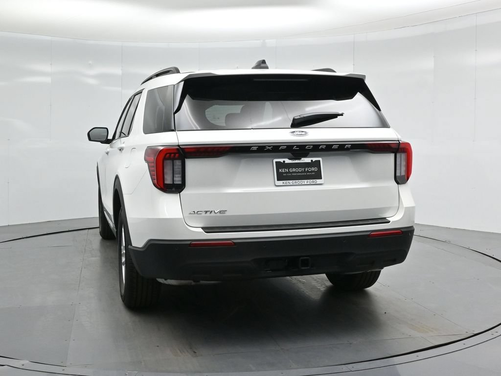 New 2026 Ford Explorer Active w/ Active Comfort Package RWD image 29