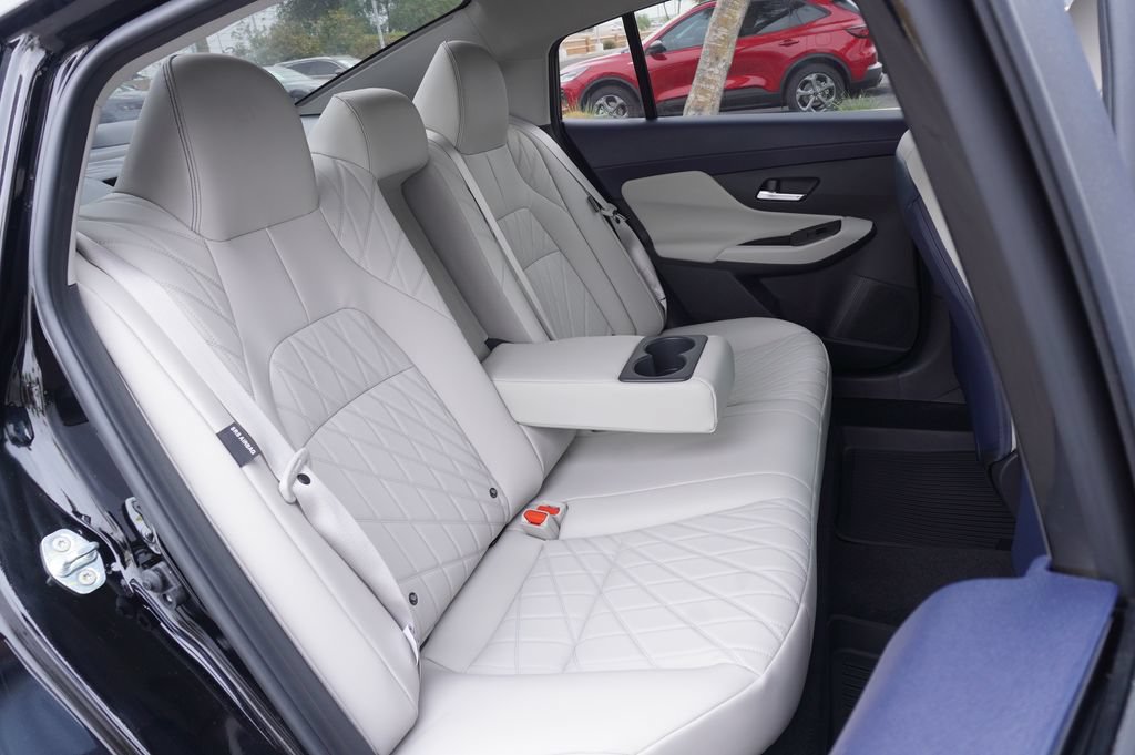 New 2026 Nissan Sentra SL w/ Floor Mat Package FWD image 9