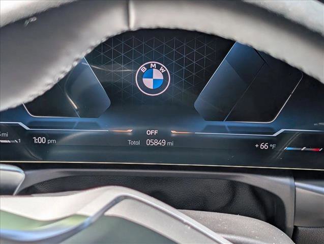 Used 2025 BMW 330i Sedan w/ Convenience Package RWD image 9