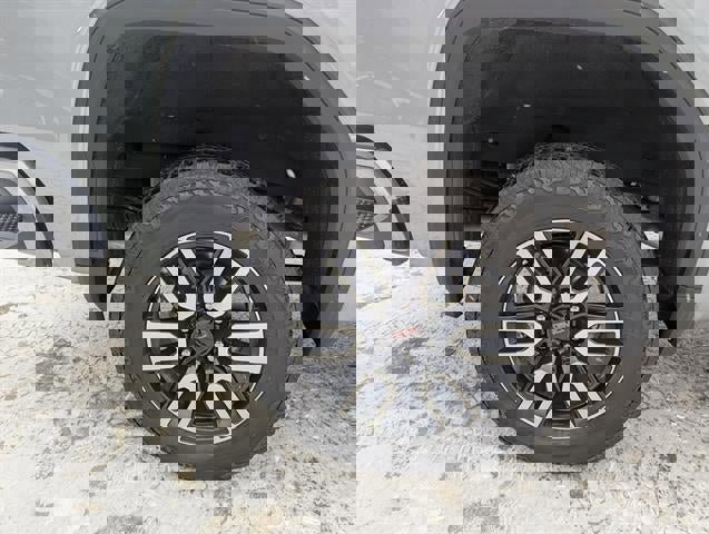 Used 2024 GMC Sierra 1500 AT4 w/ AT4 Premium Package image 19