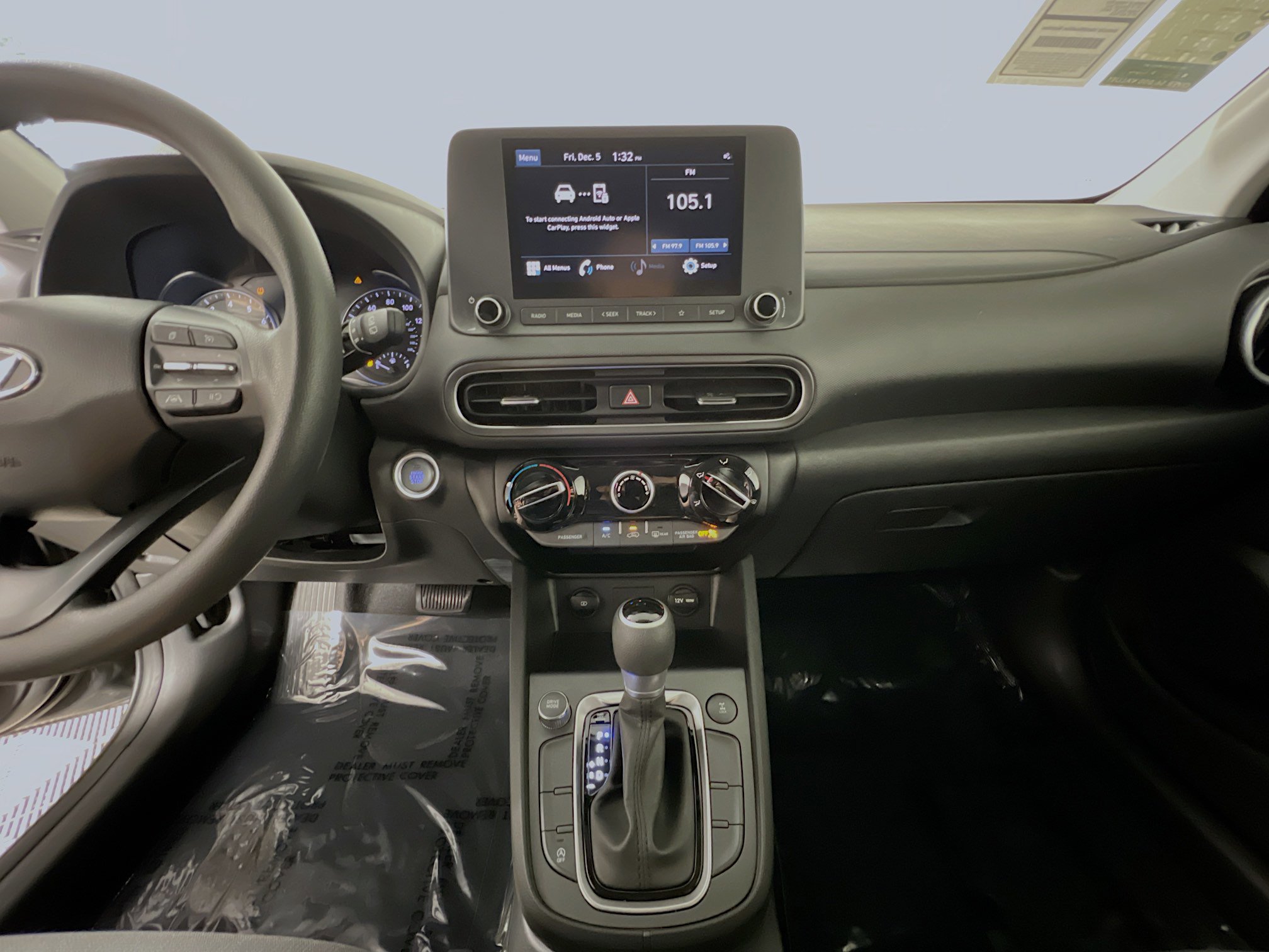 Used 2023 Hyundai Kona SEL w/ Cargo Package image 25