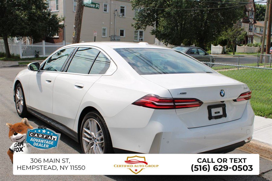 Used 2024 BMW 540i xDrive AWD/4WD image 7