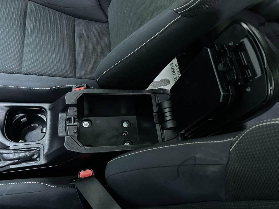 Used 2016 Toyota RAV4 XLE AWD/4WD image 25